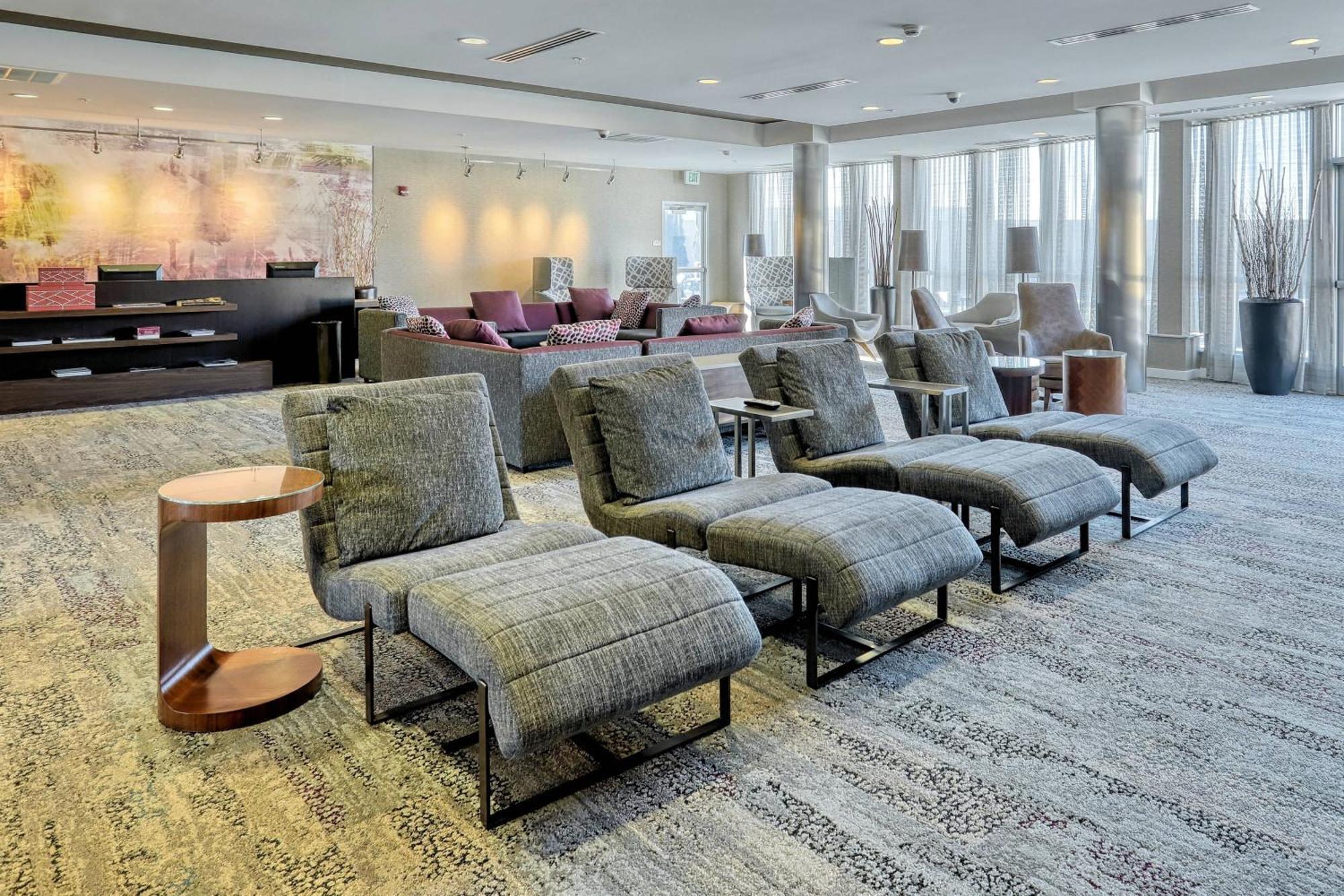 Courtyard By Marriott York Hotel Bagian luar foto