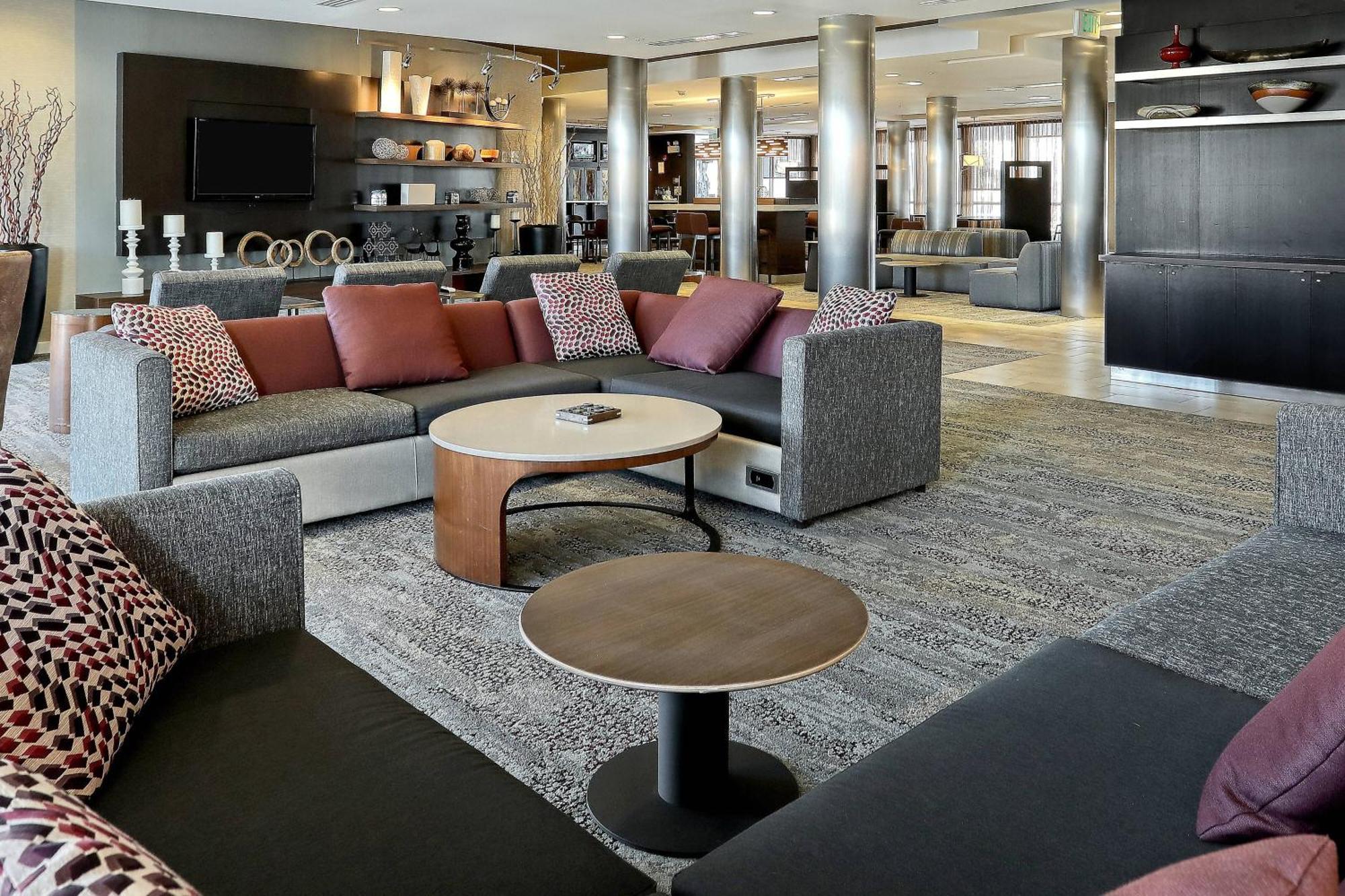 Courtyard By Marriott York Hotel Bagian luar foto