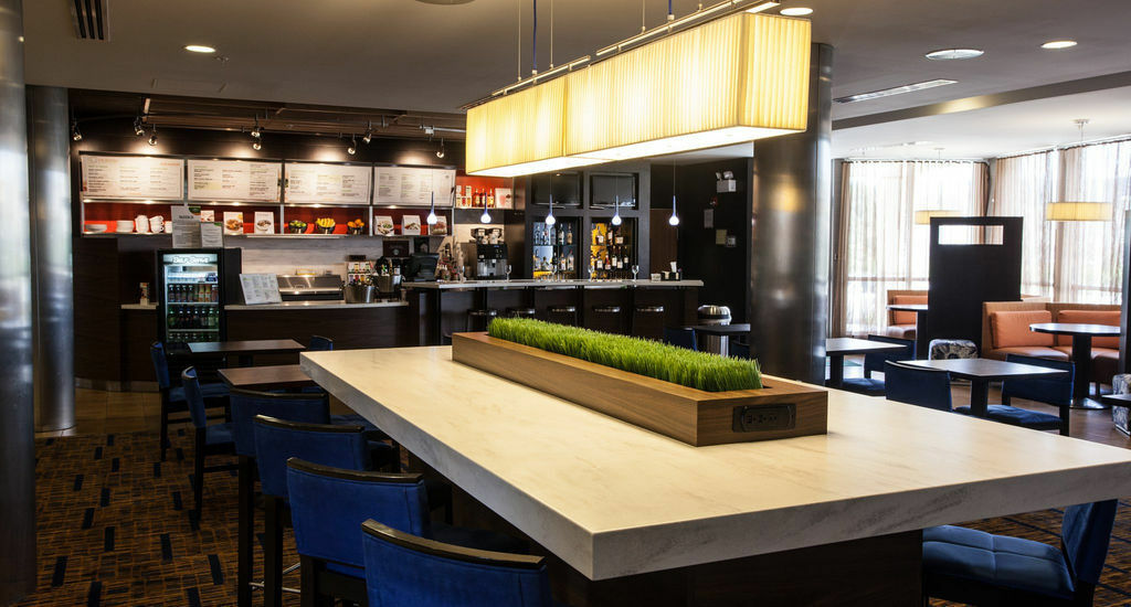 Courtyard By Marriott York Hotel Bagian luar foto